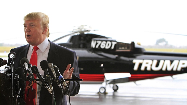 Donald Trump ped svou helikoptérou