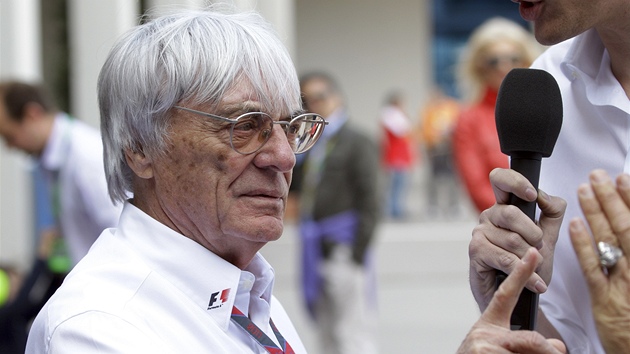 Bernie Ecclestone po 43 letech ve formuli 1 skonil.