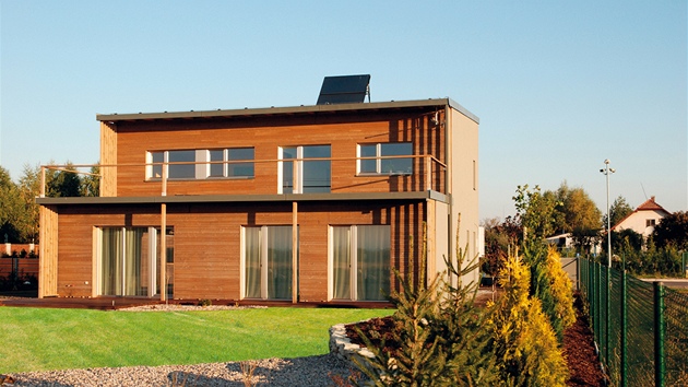 Rodinný d�m v Srchu, konstrukce masivní, u�itná plocha 189,53 m2, autor návrhu: ATELIER L, Ing. arch. Jana Langerová, Ing. arch. Luká� Vacek, Ing. arch. �imon Vojtík 