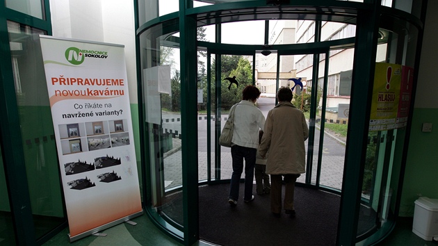 Vestibul sokolovské nemocnice.