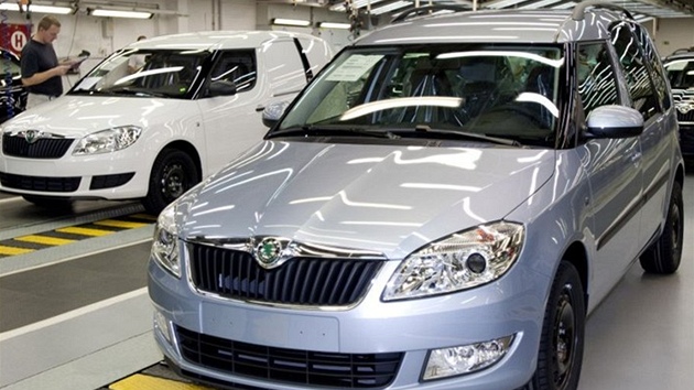 Škoda Auto začala ve Vrchlabí montovat modely Škoda Roomster. - Škoda Auto rozjela montáž modelu Škoda Roomster ve Vrchlabí. Do listopadu 2010 se v továrně vyráběly modely Octavia Tour.