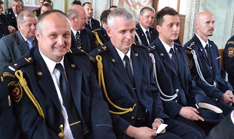 Sokolovtí hasii pi udílení ocenní za "zásah roku" v Trojském zámku