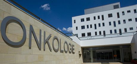 Podle pvodních plán mlo v Ústí vzniknout nové onkocentrum za miliardu korun.