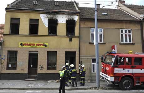 Pi poáru rodinného domu 14. kvtna v brnnské Horov ulici zahynul lovk. Po uhaení plamen nali uvnit zasahující jednotky hasi ohoelé tlo mue.