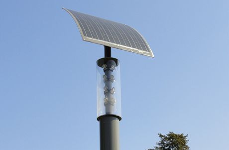 Testovací solární lampa veejného osvtlení v amberku