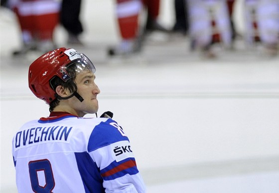 ZKLAMANÝ OVIE. Ruská superhvězda Alexandr Ovečkin věřil, že posílí svůj tým na MS. Na Slovensku však vyhořel a Rusko skončilo čtvrté. 