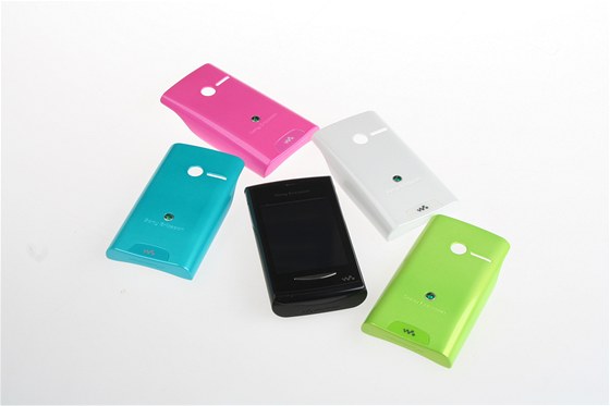 Jeden telefon a mnoho dalích barevných kombinací.