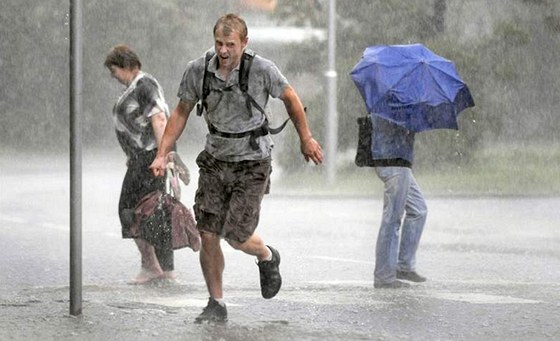 Meteorologové oekávají, e se hladiny budou zvedat pedevím na tocích, které odvádjí vodu z Beskyd, tedy na Ostravici, Ode a Oli. Ilustraní foto.