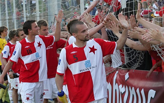 HOŠI, DĚKUJEM! Fanoušci Kroměříže děkují svému týmu za vystoupení v Ondrášovka Cupu.