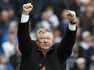 TRENÉR - LEGENDA. Kou Manchesteru United Alex Ferguson se raduje z vyrovnání v zápase Blackburnem.