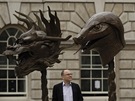 Aj Wej-Wej vystavuje 12 bronzových soch v londýnském Somerset House