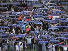 MODÍ, DO TOHO. Fanouci Porta podporují své miláky ve finále Evropské ligy.