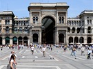 Piazza del Duomo v Milán se vstupem do Gallerie Vittorio Emanuele