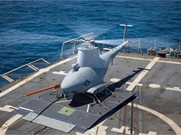 Bezpilotn� vrtuln�k MQ-8B Fire Scout