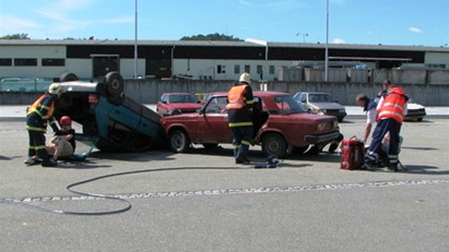 Na veletrhu Idet a Pyros pedvedou hasii z jiní Moravy simulovaný zásah u dopravní nehody (ilustraní snímek).