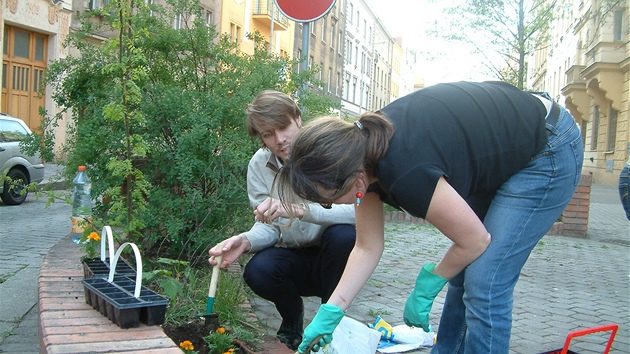 Guerilla gardening v praském Karlín