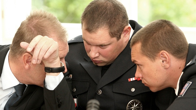 Ob�alované policisty Jana Kolstrunka a Jana Ka�íka �eskolipský soud nepotrestal.