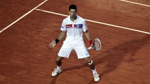KONEC, A ZASE VÍTZSTVÍ! Srbský tenista Novak Djokovi ovládl i dalí turnaj, vyhrál Masters v ím.