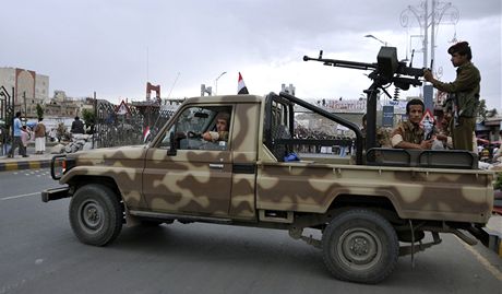 V jemenské Saná dochází k ostrým stetm (25. kvtna 2011)