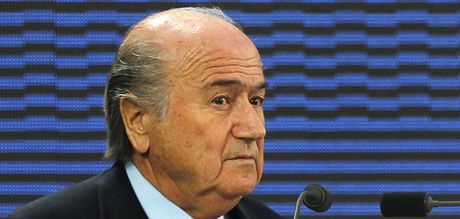 Sepp Blatter si vyslouil kritiku za vty o rasismu ve fotbale