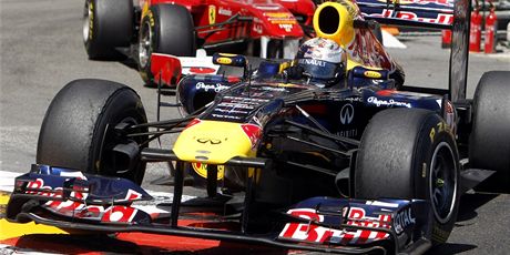 Vz Red Bull Sebastiana Vettela dominoval ve Velké cen Monaka. 