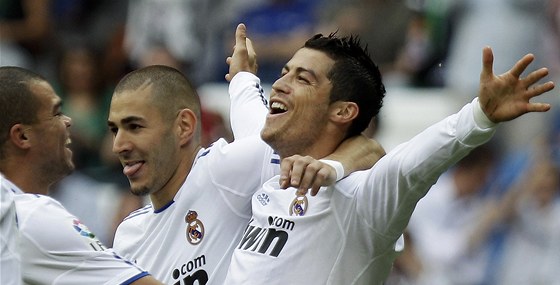 NOVÝ REAL MADRID. I kdy José Mourinho buduje nový Real Madrid, sázet bude dál na Cristiana Ronalda, nejvtí hvzdu týmu.