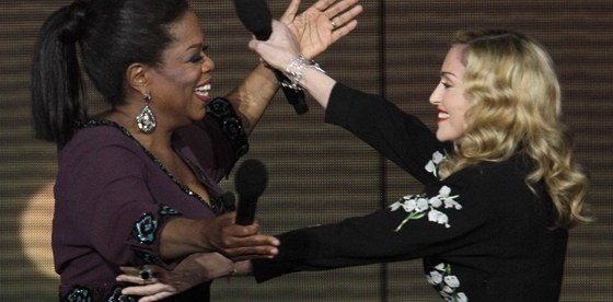 Madonna se louí s Oprah Winfreyovou v jednom z posledních díl slavné show.