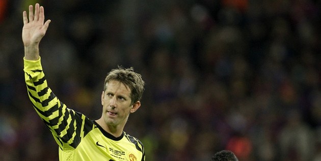 Van der Sar zůstává v intenzivní péči, je už ale mimo ohrožení života