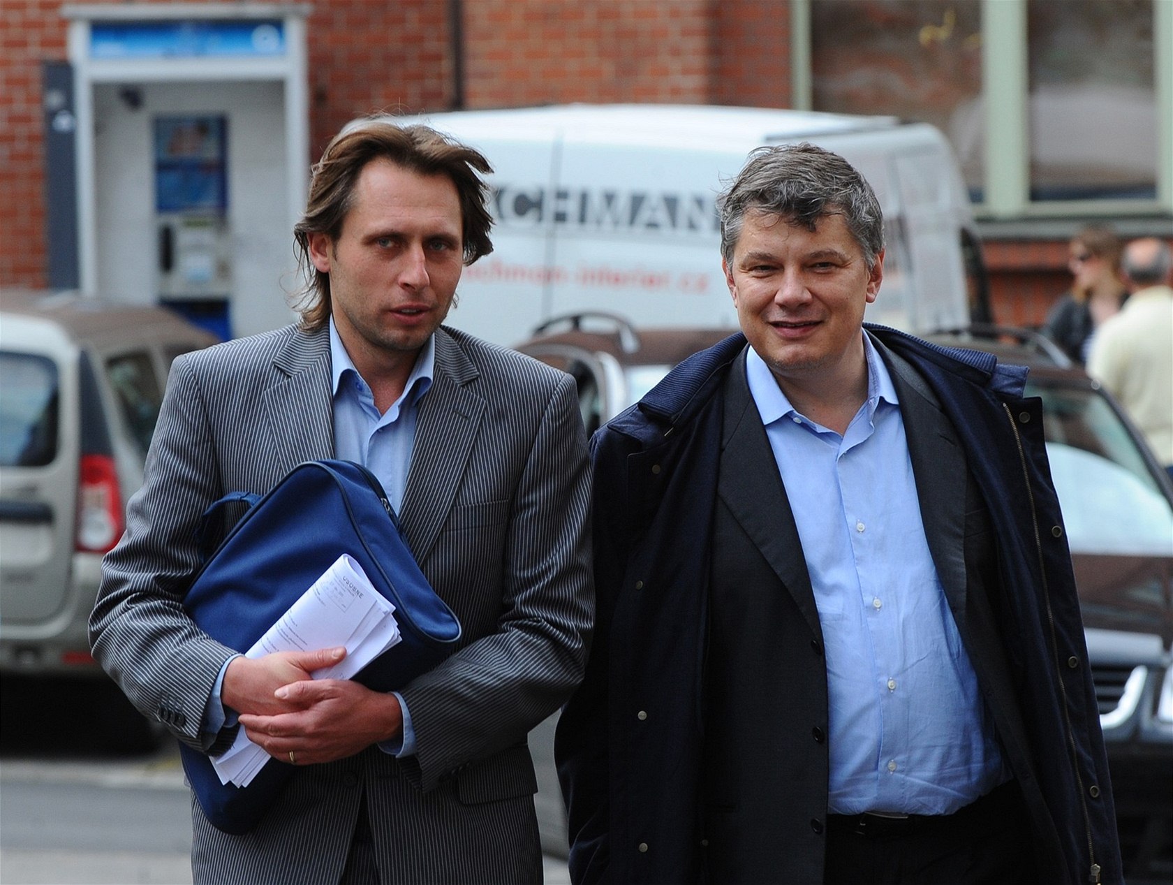 Jan Tuna (vlevo) s �éfem Sazky Ale�em Hu�ákem.