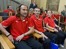 Fotbalisty Viktorie Plze pijal primátor msta Martin Baxa a podkoval jim za zisk mistrovského titulu