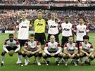 ZÁKLADNÍ SESTAVA. Hrái Manchesteru United pózují fotografm ped úvodním hvizdem finále Ligy mistr.