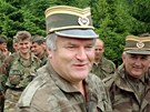 Bývalý velitel bosenských Srb Ratko Mladi na snímku z ervna 1996 