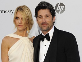 Móda na festivalu v Cannes: herec Patrick Dempsey s manelkou Jillian