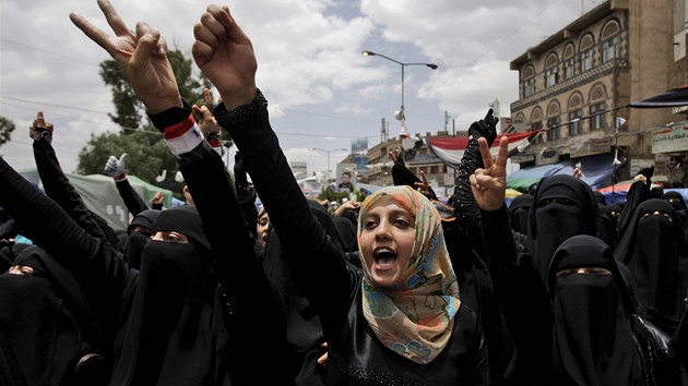 Protivládní demonstrace v jemenské metropoli Saná (22. kvtna 2011)