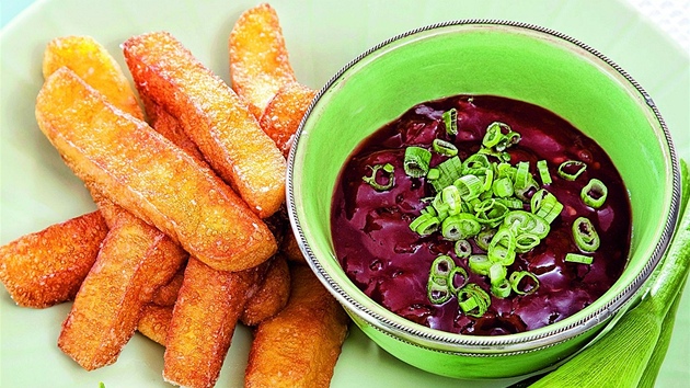 Halloumi sýr s raj�atovou omá�kou.