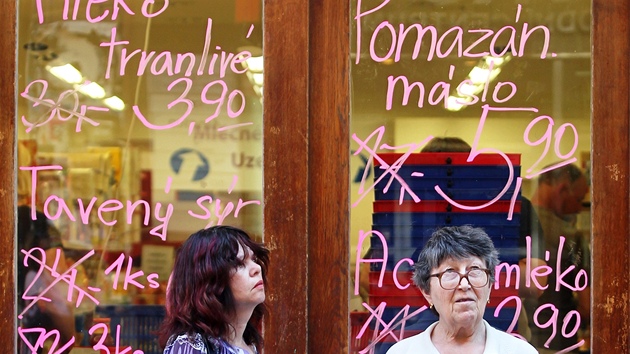 Prodejna s levnými potravinami na Masarykov� ulici v centru Brna - ilustra�ní snímek.