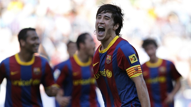 MLADI�KÝ KAPITÁN. Úto�ník Bojan Krkic vedl Barcelonu do zápasu s Malagou s