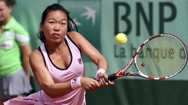 PORAENÁ. Amerianka Vania Kingová nestaila na Roland Garros na Petru Kvitovou.