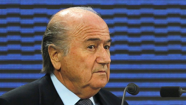 Sepp Blatter si vyslou�il kritiku za v�ty o rasismu ve fotbale