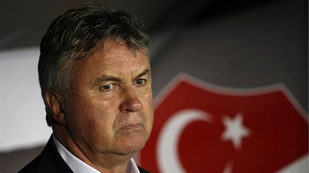 Uznávaný nizozemský trenér Guus Hiddink te vede reprezentaci Turecka.