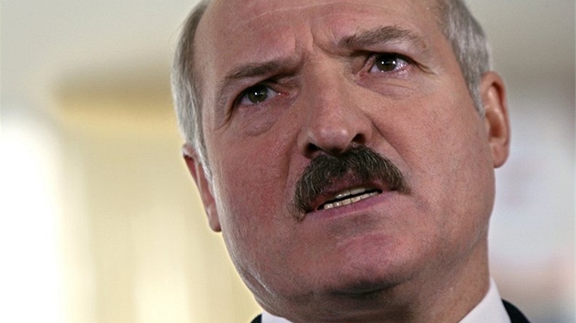 Alexander Luka�enko stojí v �ele B�loruska u� 16 let.