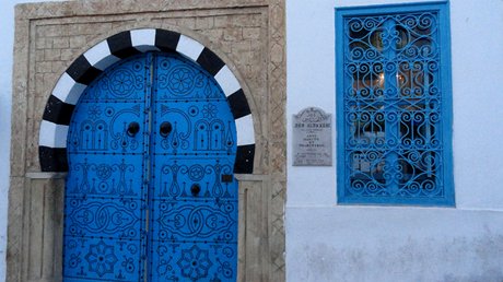 Sidi Bou Said, typick modrobl andalusk architektura