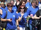 Zaměstnanci soběslavské Jitony se smutečním pochodem loučí s podnikem, který po 50 letech ve městě 31. května skončil.