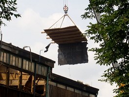 Demolice stadionu na tvanici. (29. kvtna 2011)