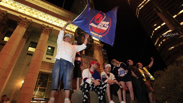 Hokejoví fanou�ci z Winnipegu mají d�vod k radosti. Po patnácti letech se do jejich m�sta vrací NHL.