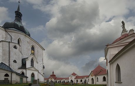 Poslanci z petiního výboru poadují od ministerstva kultury konkrétní seznam majetku, který vláda plánuje vydat pi církevních restitucích.