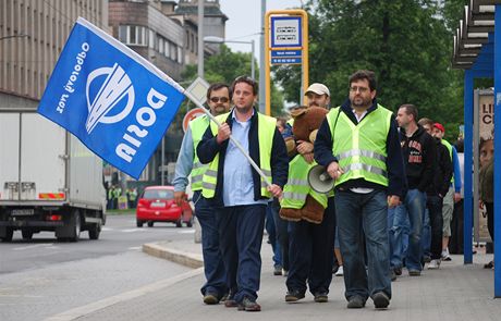 Stvkujc odbori se po Sokolsk ulici bl k ostravskmu magistrtu.