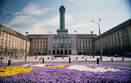 Budova ostravského magistrátu, v nm v souasnosti sídlí i radnice obvodu Moravská Ostrava a Pívoz.