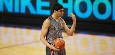 Enes Kanter na Hoop Summitu 2010