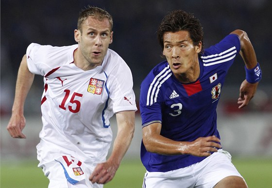 Michal Hubník si vyzkouel reprezentaní dres teba v zápase s Japonskem na Kirin Cupu.